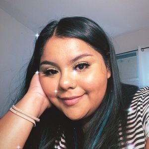 Meet your Posher, Karla